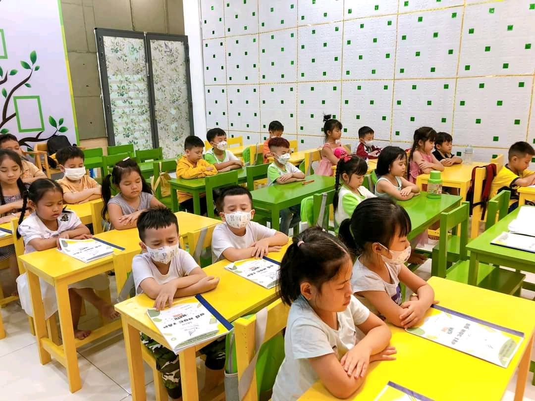Trẻ làm quen với số và tư duy nền tảng